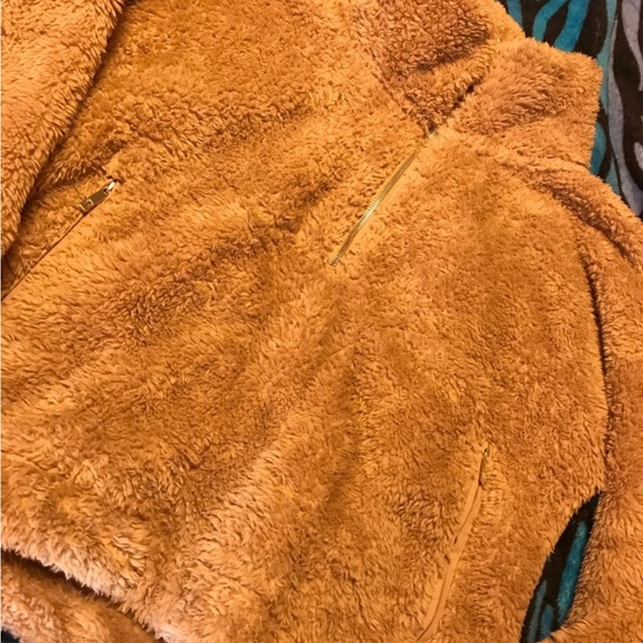 NWT Tommy Hilfiger teddy fleece pullover sweatshirt - Picture 2 of 6